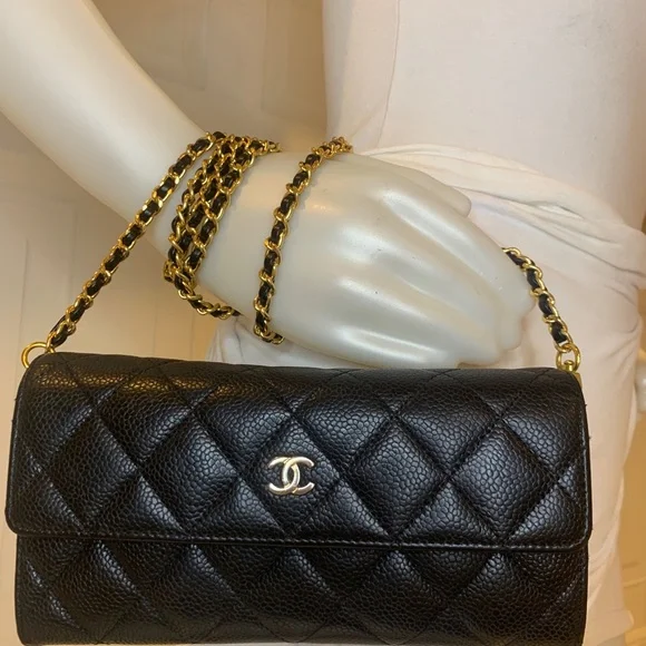 Chanel Caviar Quilted Crush Wallet with Chain - Picture 3 of 9